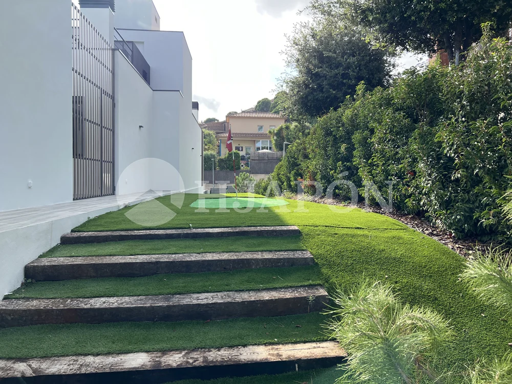 Vivienda de lujo de nueva construcción, con piscina privada y sensacionales vistas al mar. - ref. 01760