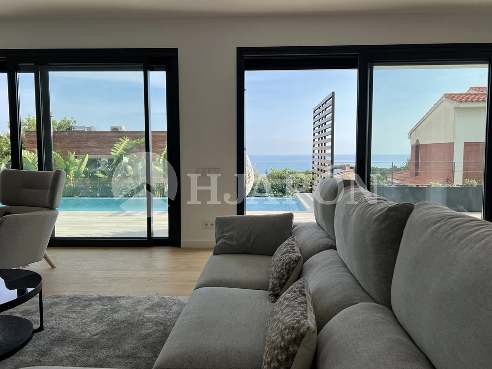 Vivienda de lujo de nueva construcción, con piscina privada y sensacionales vistas al mar. - ref. 01760