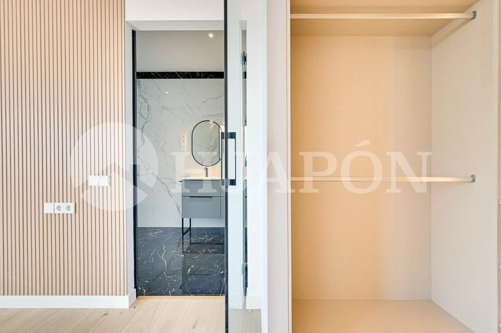 Vivienda de lujo de nueva construcción, con piscina privada y sensacionales vistas al mar. - ref. 01760