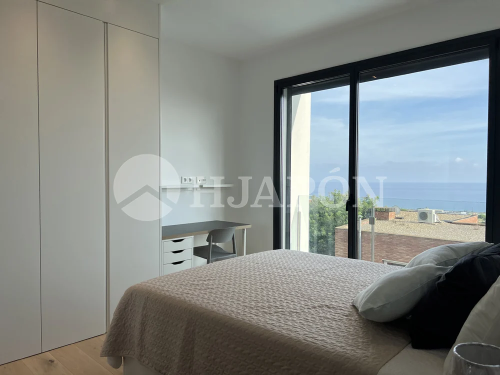 Vivienda de lujo de nueva construcción, con piscina privada y sensacionales vistas al mar. - ref. 01760