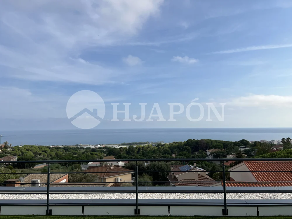 Vivienda de lujo de nueva construcción, con piscina privada y sensacionales vistas al mar. - ref. 01760