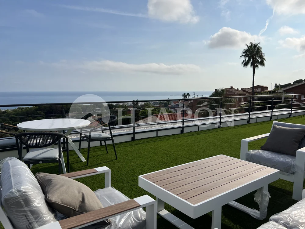 Vivienda de lujo de nueva construcción, con piscina privada y sensacionales vistas al mar. - ref. 01760